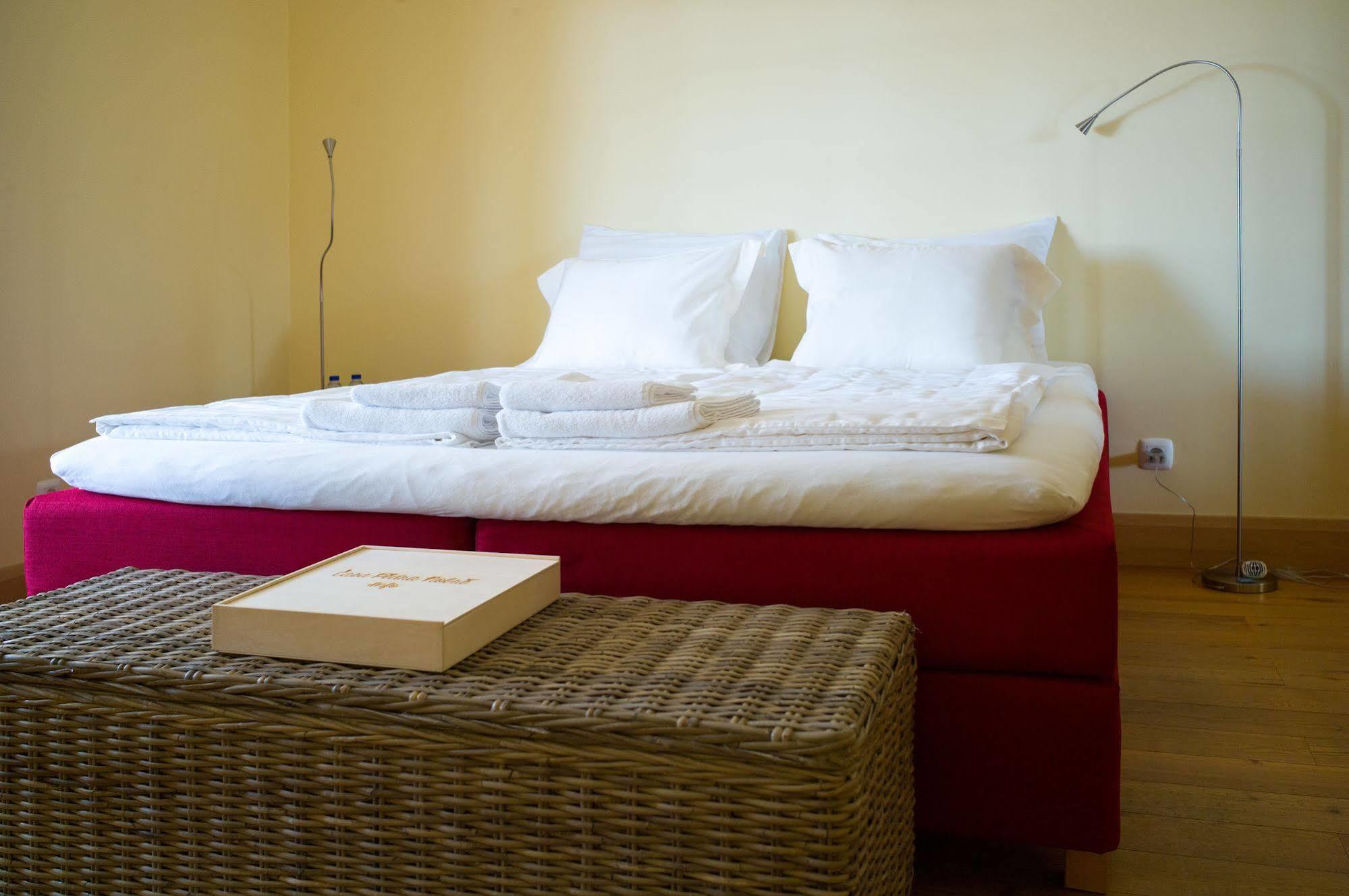 Nadadouro 카사 페드라 노브리 B&B 외부 사진