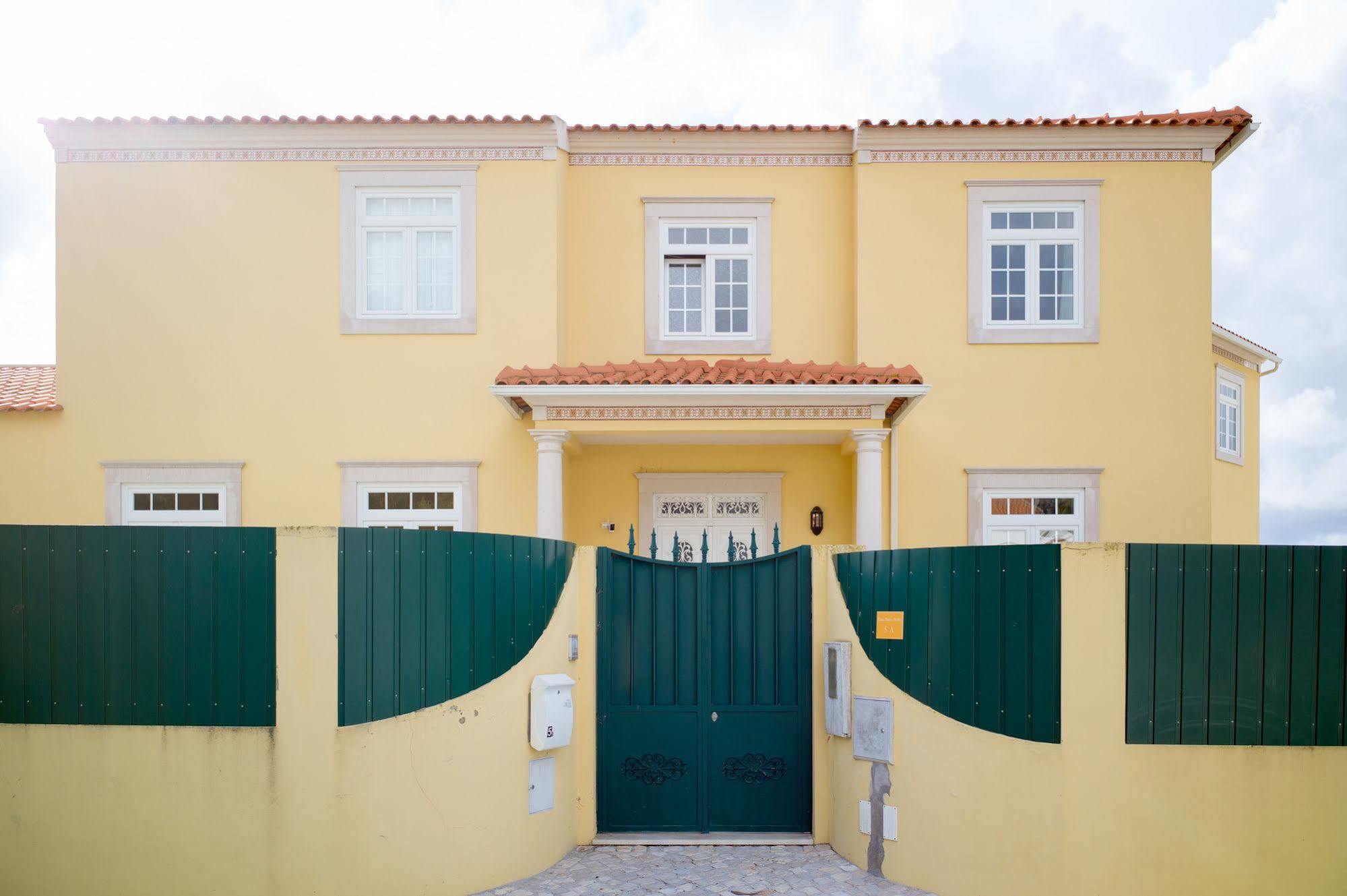 Nadadouro 카사 페드라 노브리 B&B 외부 사진