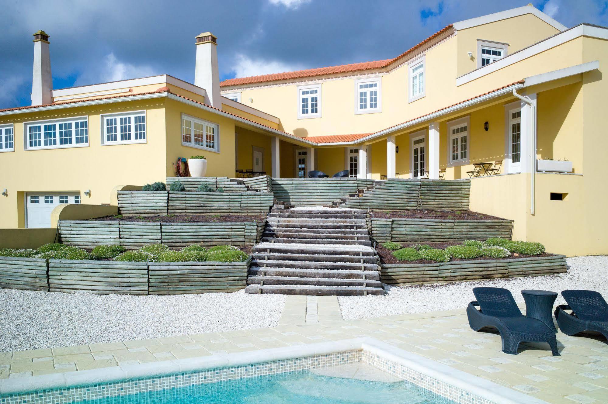 Nadadouro 카사 페드라 노브리 B&B 외부 사진